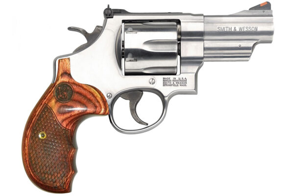 Smith & Wesson 629 Deluxe 44 Magnum Revolver with Textured Wood Grips